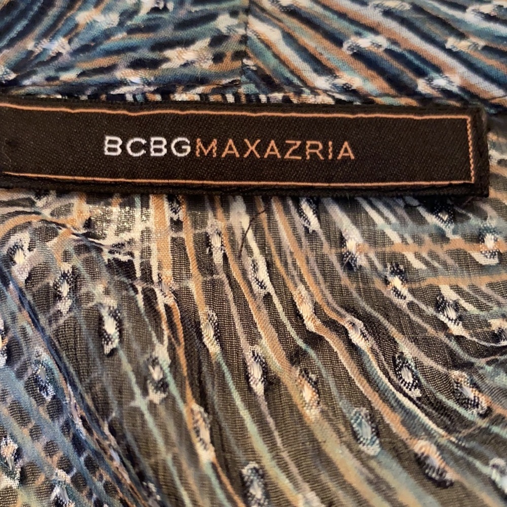 BCBG MAXAZRIA Feather Print Silk Blouse w/Ribbon - Picture 6 of 8
